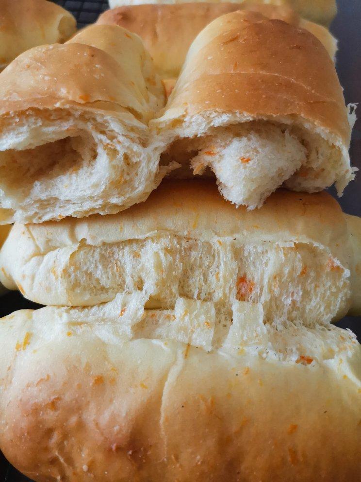 金大旺的胡萝卜小餐包