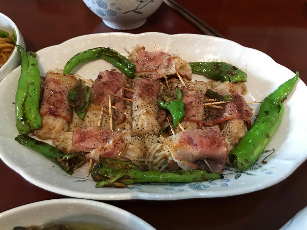 香煎培根金针菇卷