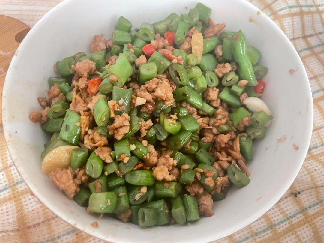 肉沫豆角下饭菜