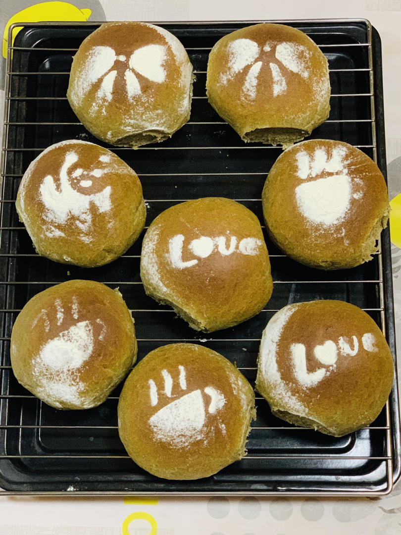 黑全麦小餐包