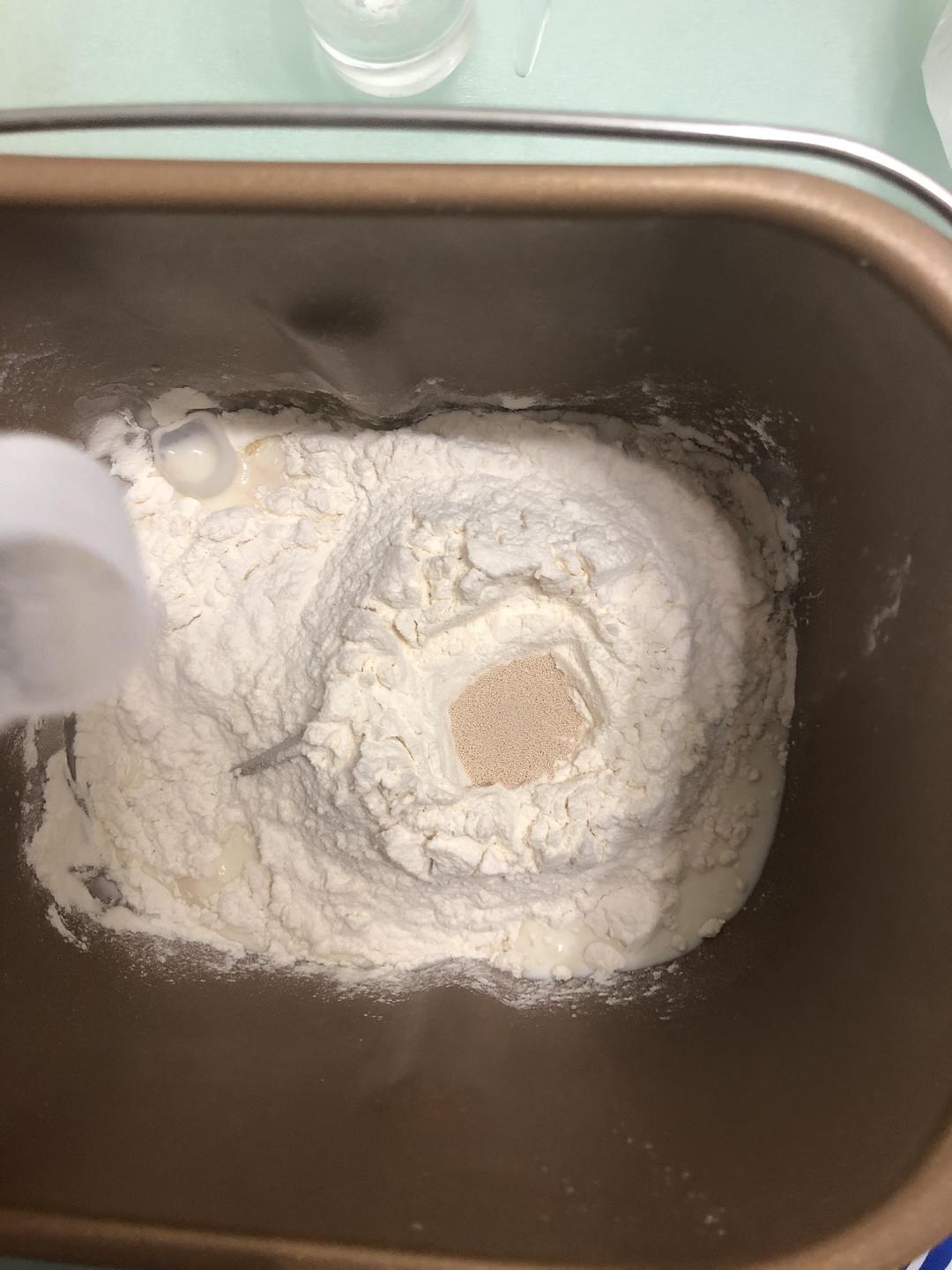 纯奶手撕吐司的做法 步骤1