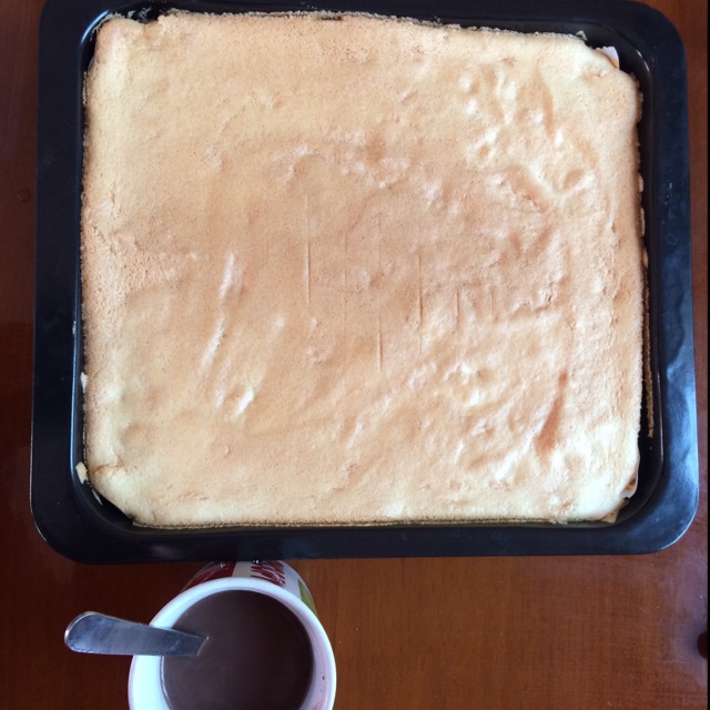 超简单完美戚风蛋糕（6寸2蛋）附打发、翻拌、脱模视频