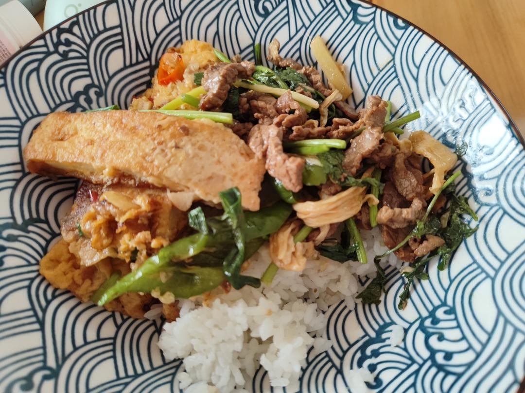 腐竹炒牛肉