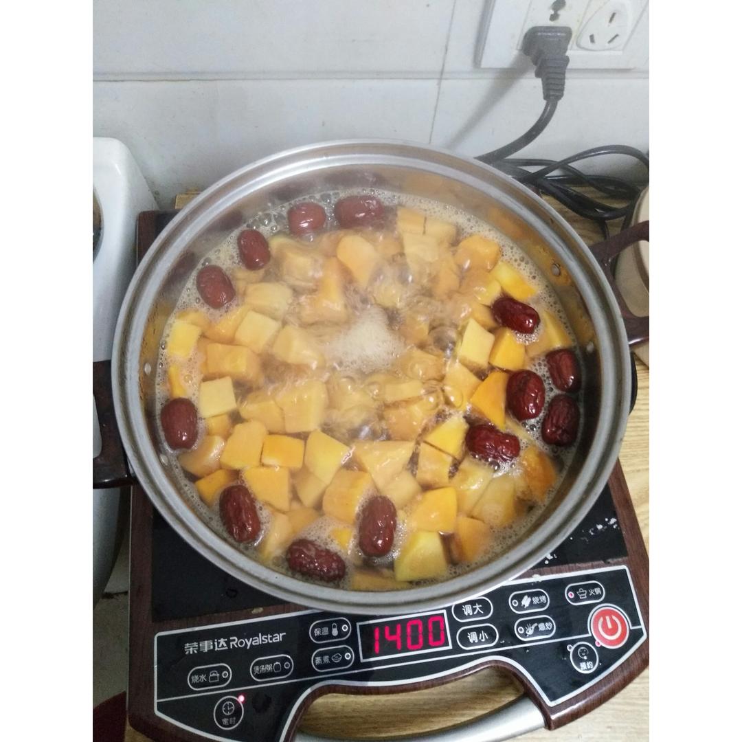 鲜奶炖木瓜