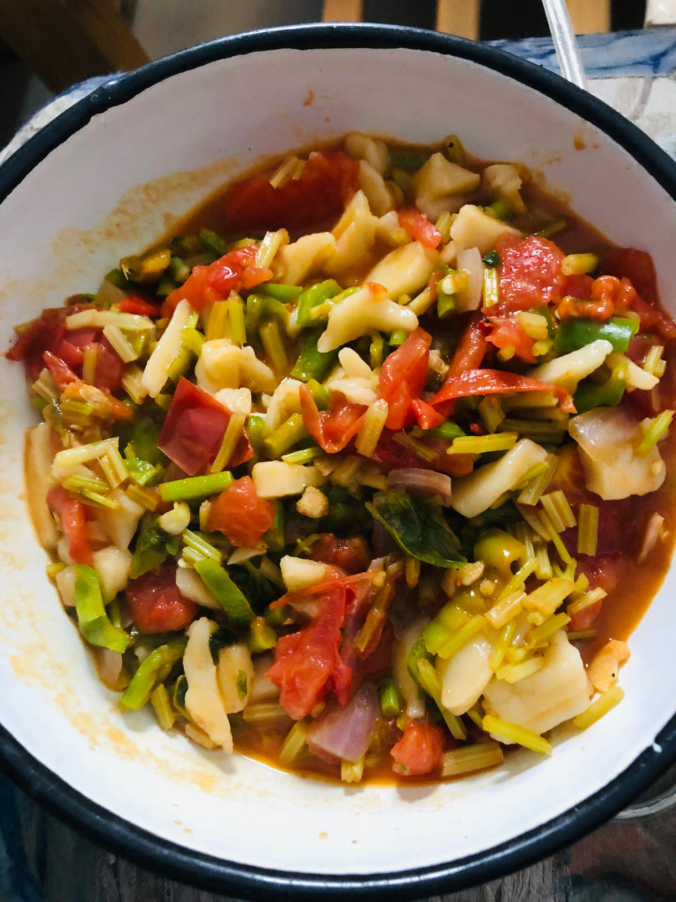 轻松和面做新疆丁丁炒面