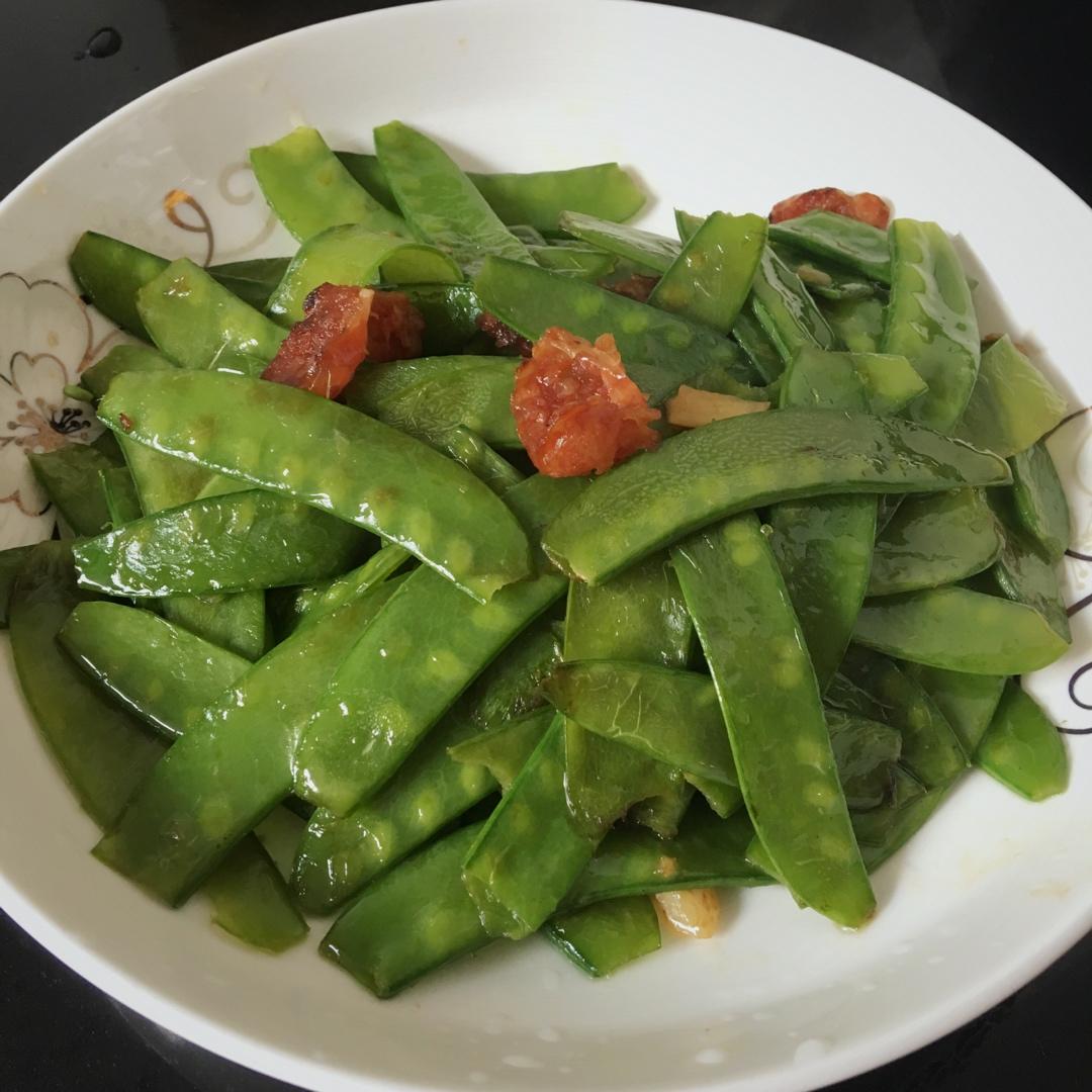 超脆爽的荷兰豆炒香肠