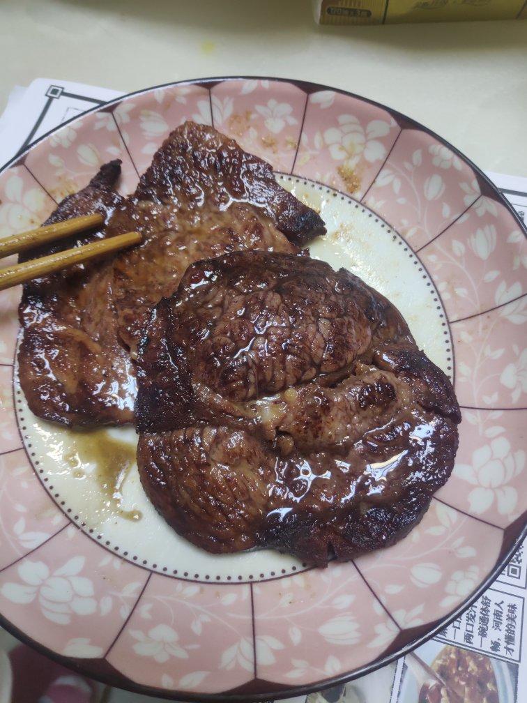 嫩煎牛排