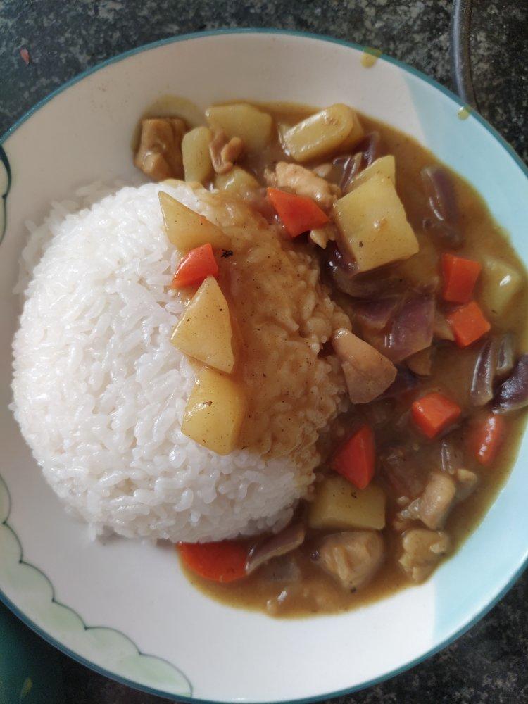 咖喱鸡肉饭