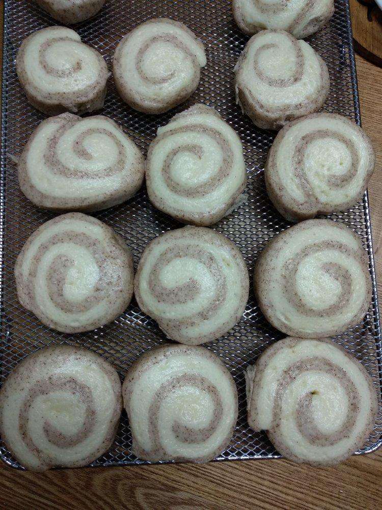 黑全麦粉双色馒头