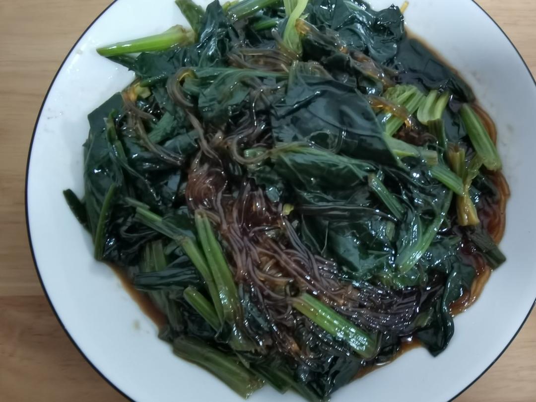 菠菜炒粉丝