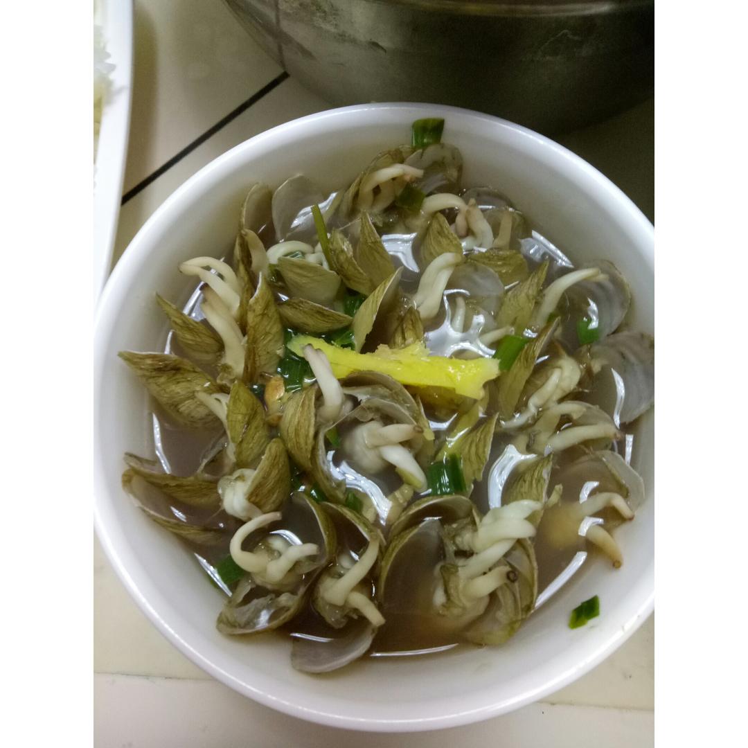 青红酒炖蛏子