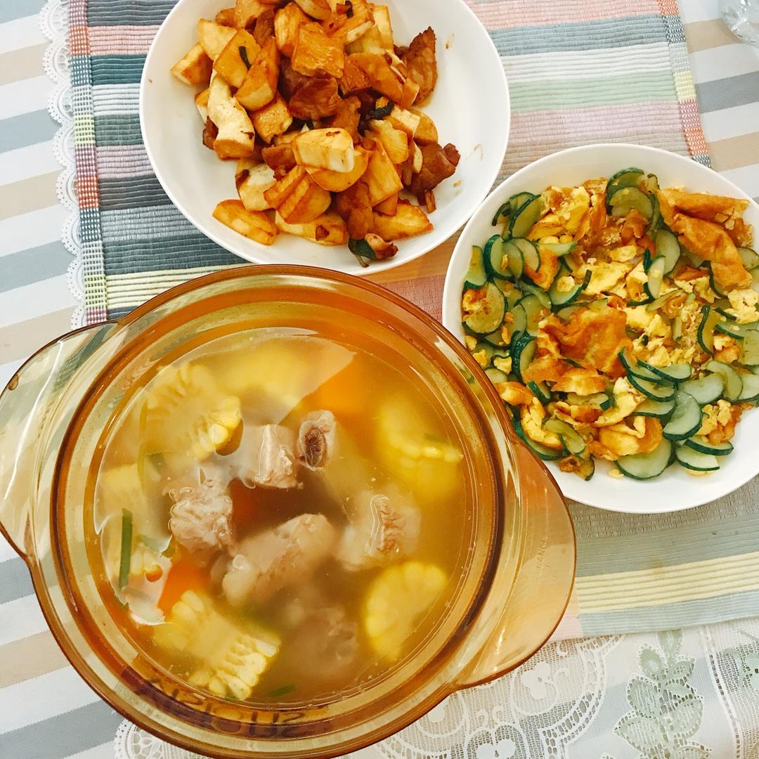 排骨玉米汤