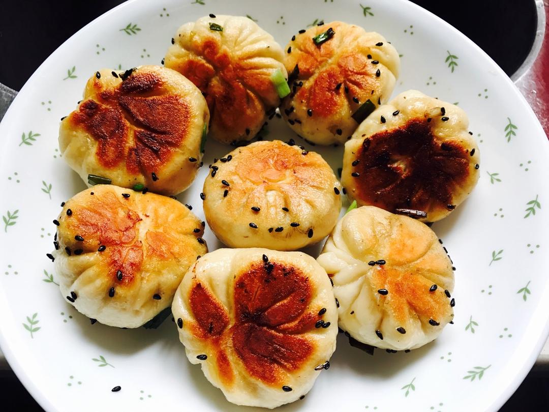 鲜虾猪肉生煎包（一定要看视频哟~）