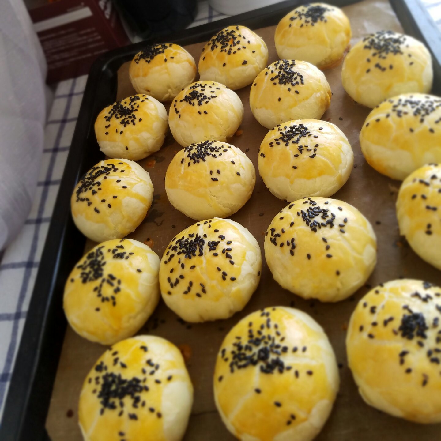 ㊙️网红麻薯肉松蛋黄酥🔥，好吃到爆‼️