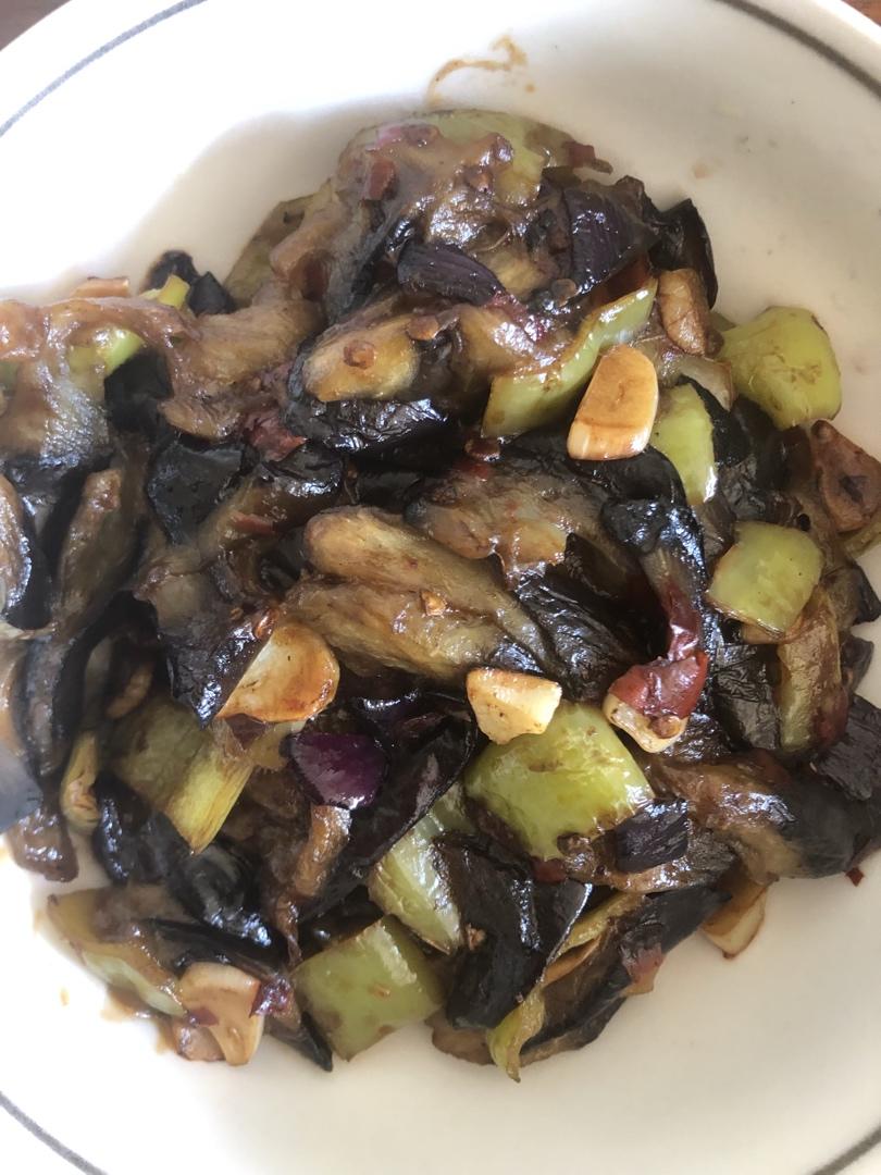 【小高姐】烧茄子 简单方法做出好颜色和好味道的茄子