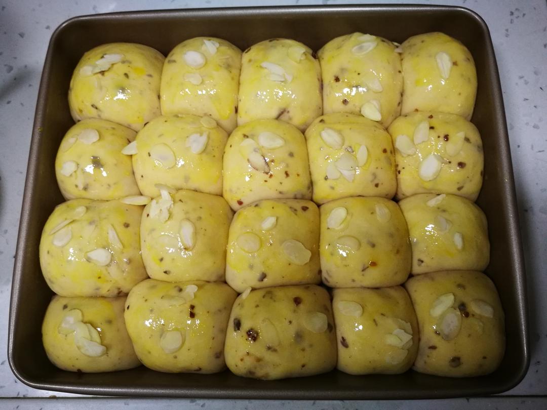 鲜奶红豆包