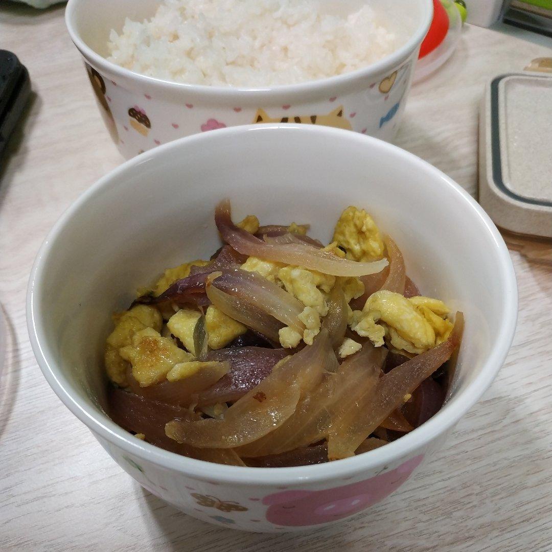 洋葱炒鸡蛋