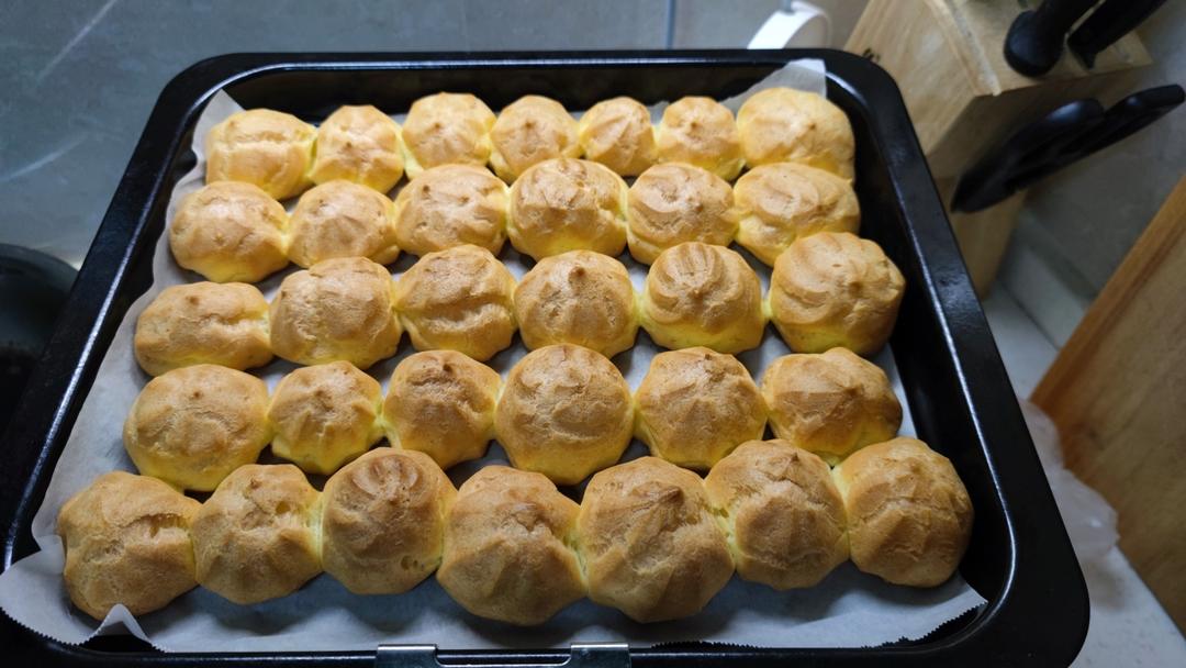 简单易成功的奶油小泡芙做法