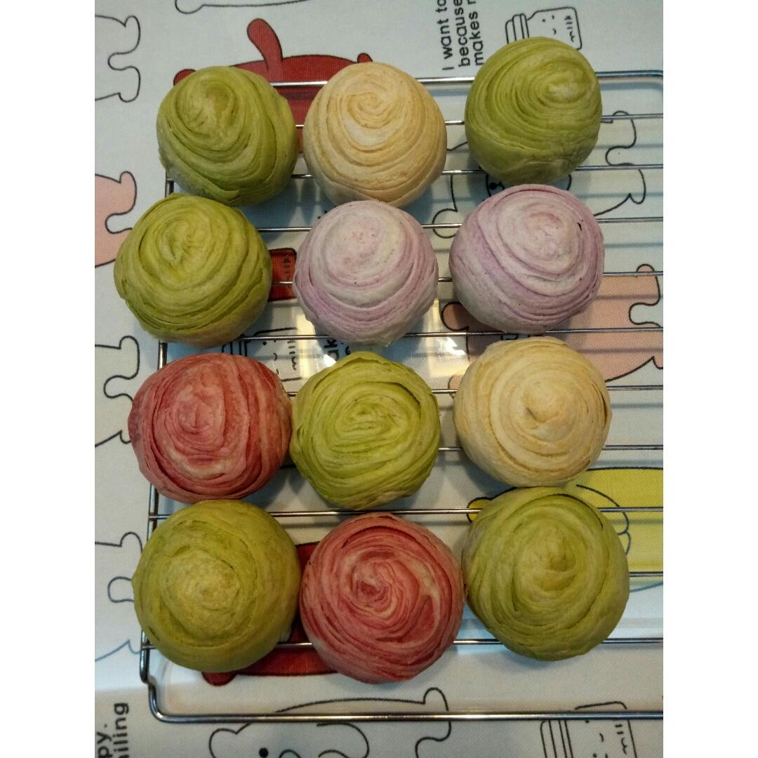 蛋黄酥~紫薯、抹茶、原味~花好月圆，中秋快乐~内附一次做六色蛋黄酥方法~