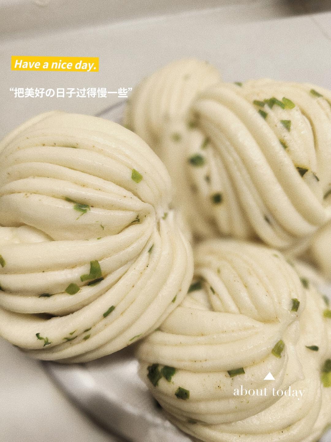 葱油花卷，一根筷子卷出漂亮的造型