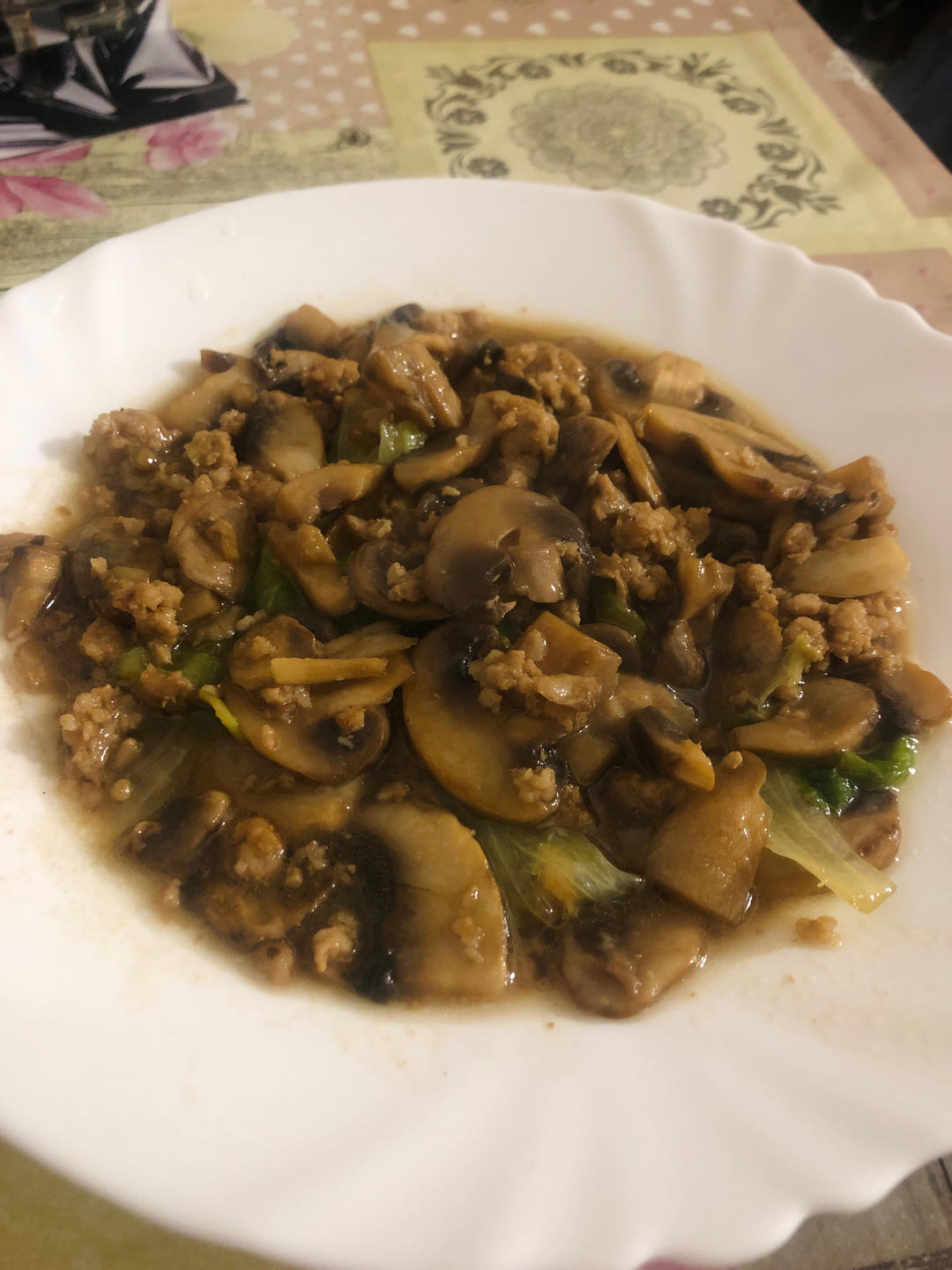 鲜美的【肉末炒口蘑】（超快手）