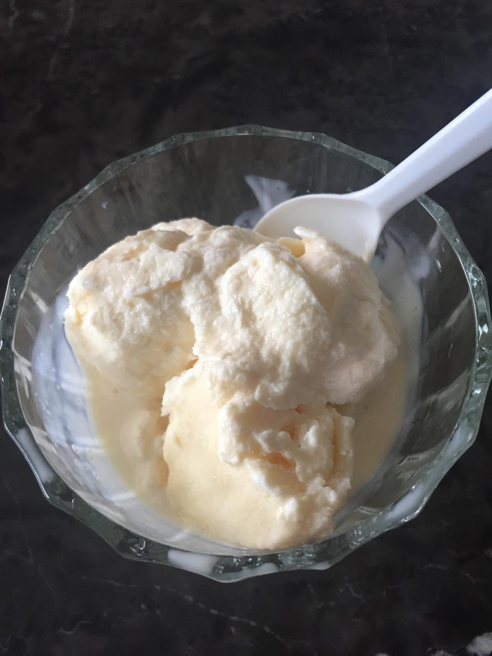 炼乳冰淇淋——超简单，无冰渣
