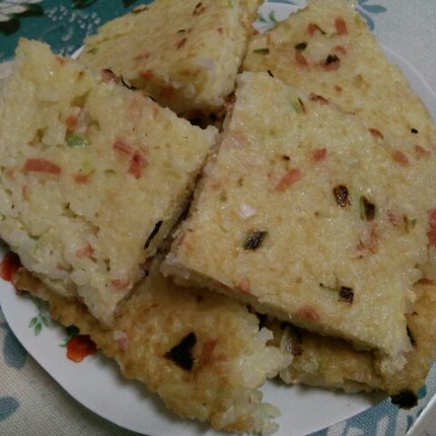 雨中的承诺v1t7做的鸡蛋米饭煎饼