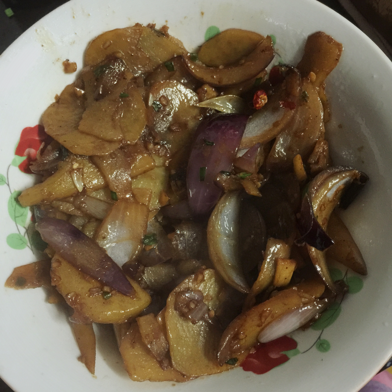 边吃边流泪的「孜然土豆片」