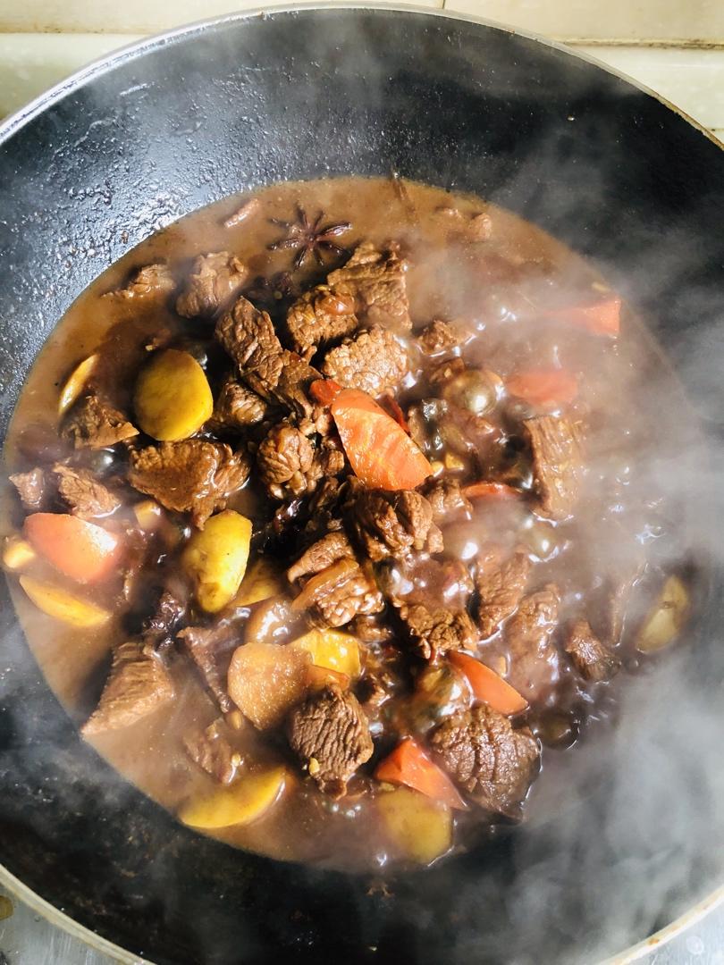 红烧牛肉土豆 （独家秘制）