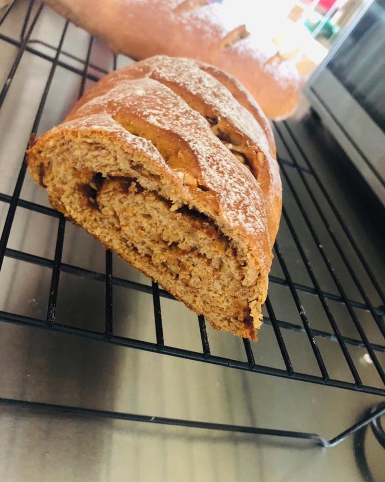 黑麦核桃红糖面包