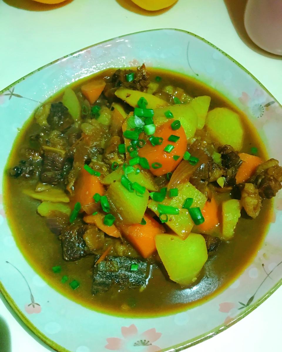 番茄土豆炖牛腩