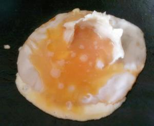 鸡蛋灌饼的做法 步骤5