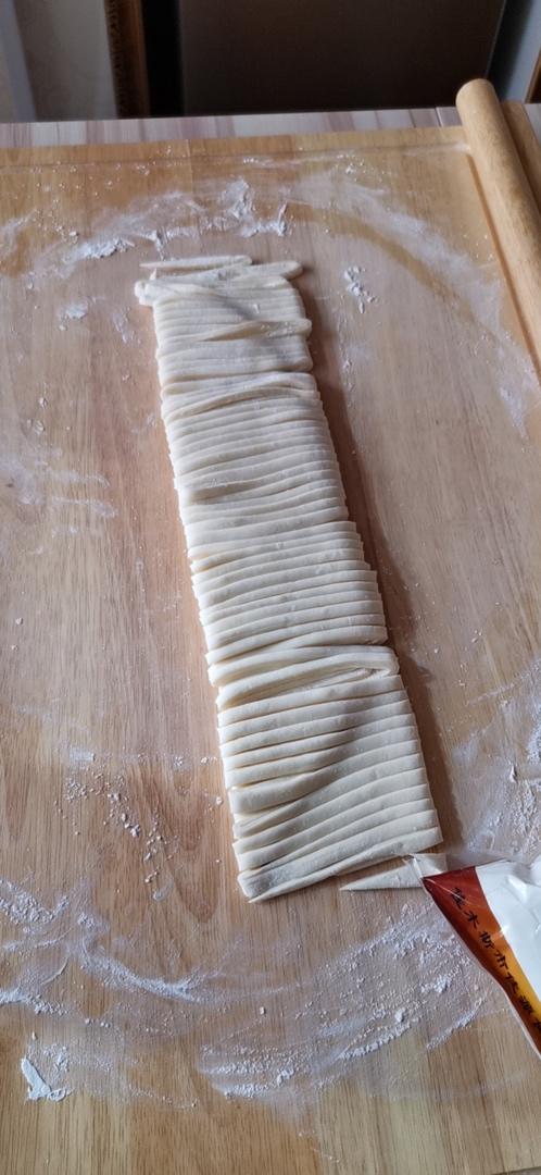快手纯手工擀面条