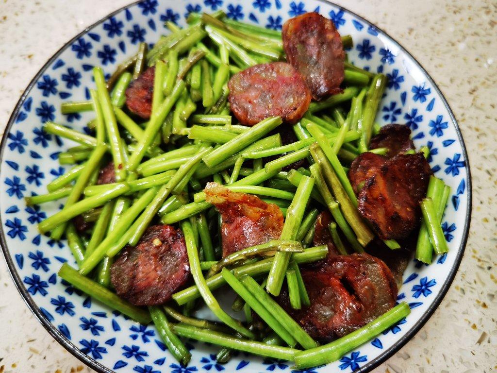 此系水做的芦蒿炒腊肉