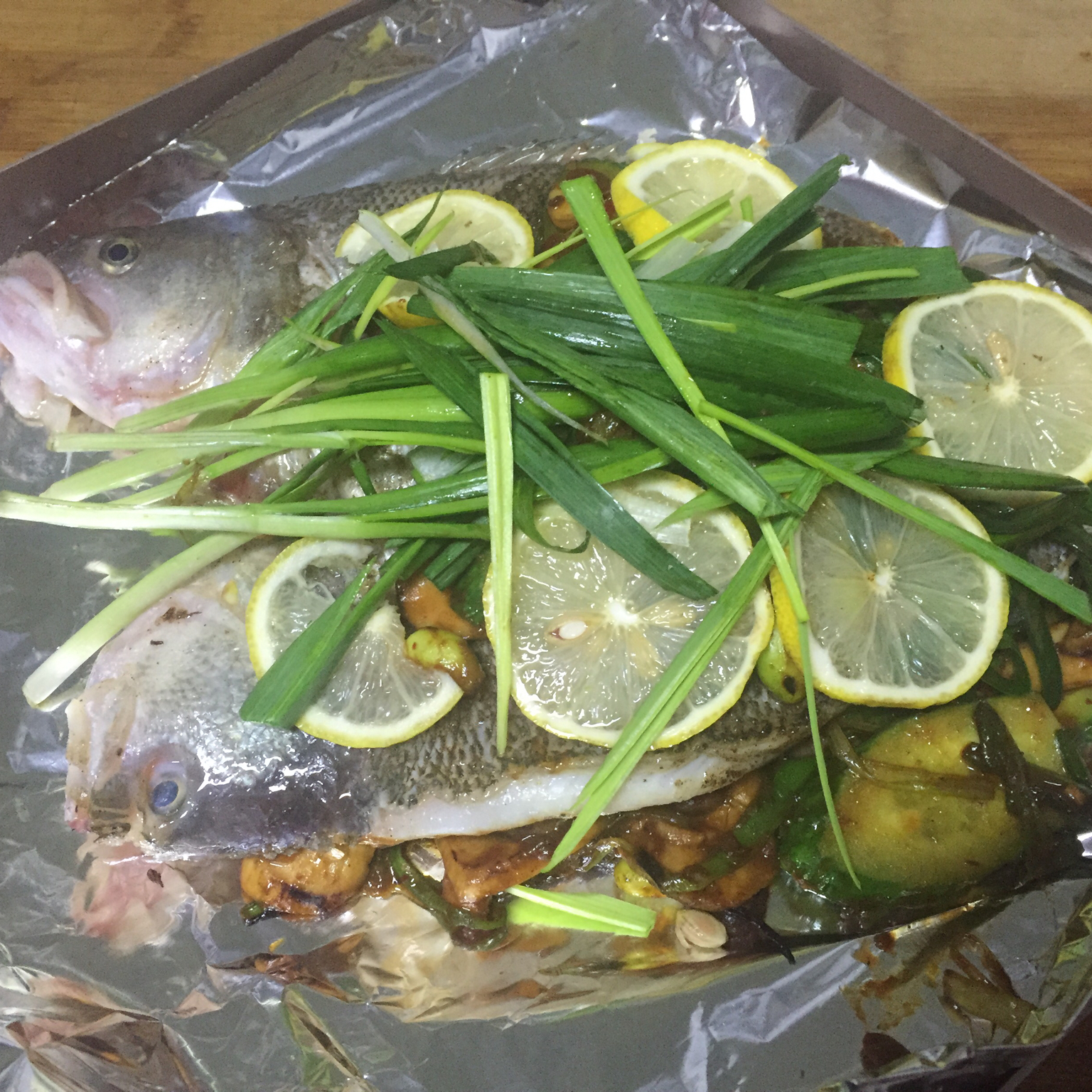 柠檬烤鲈鱼
