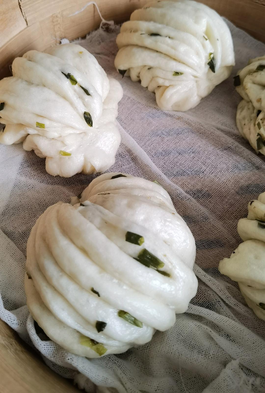 葱油花卷，一根筷子卷出漂亮的造型