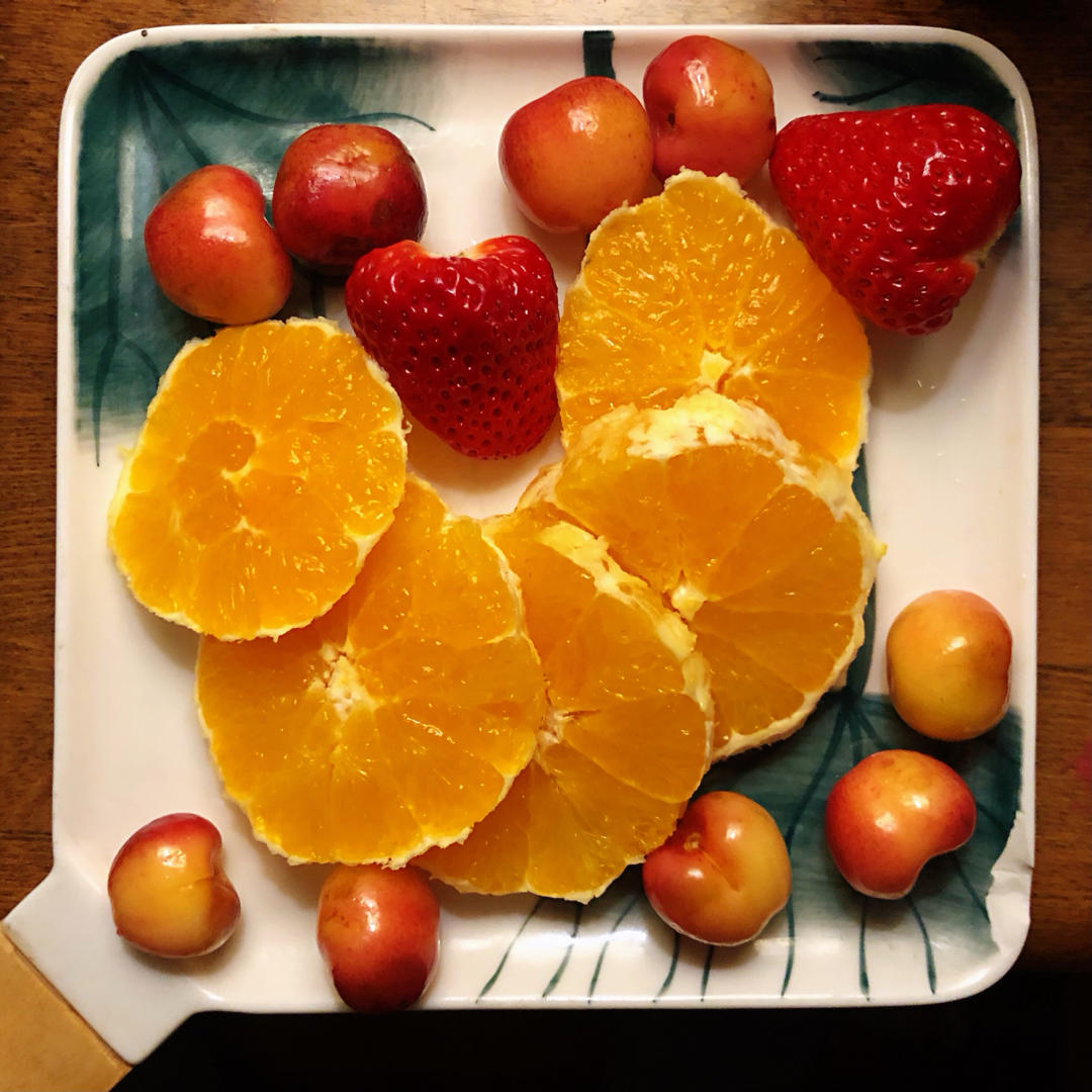 二步剥切的橙子