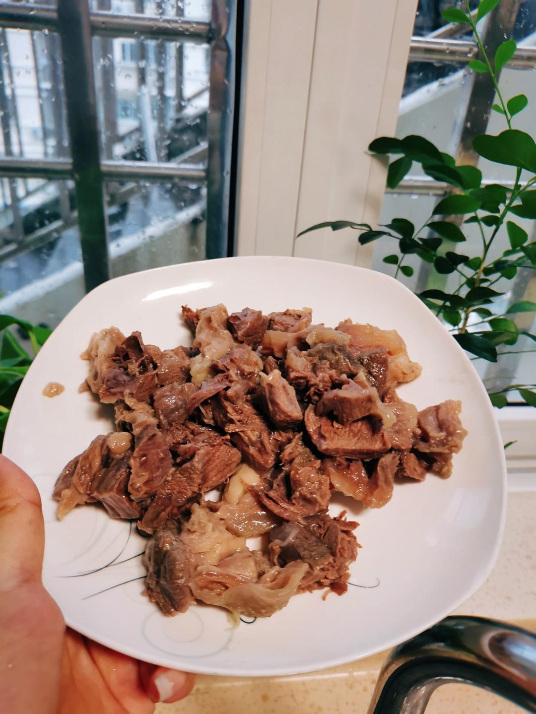 极简清炖牛腱