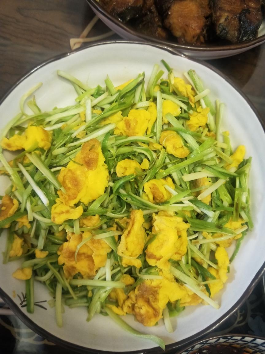 韭黄炒鸡蛋