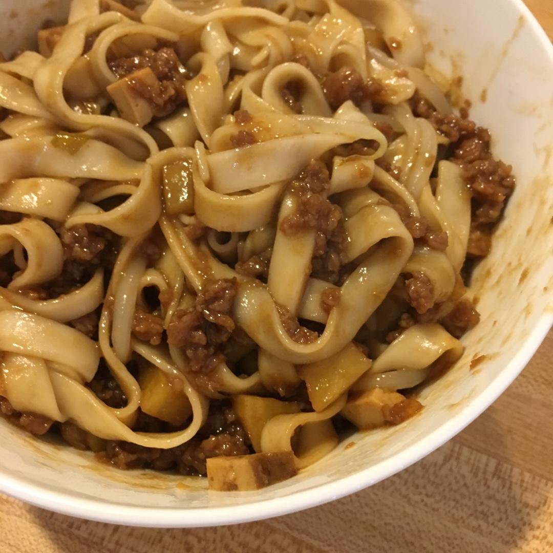 炸酱面
