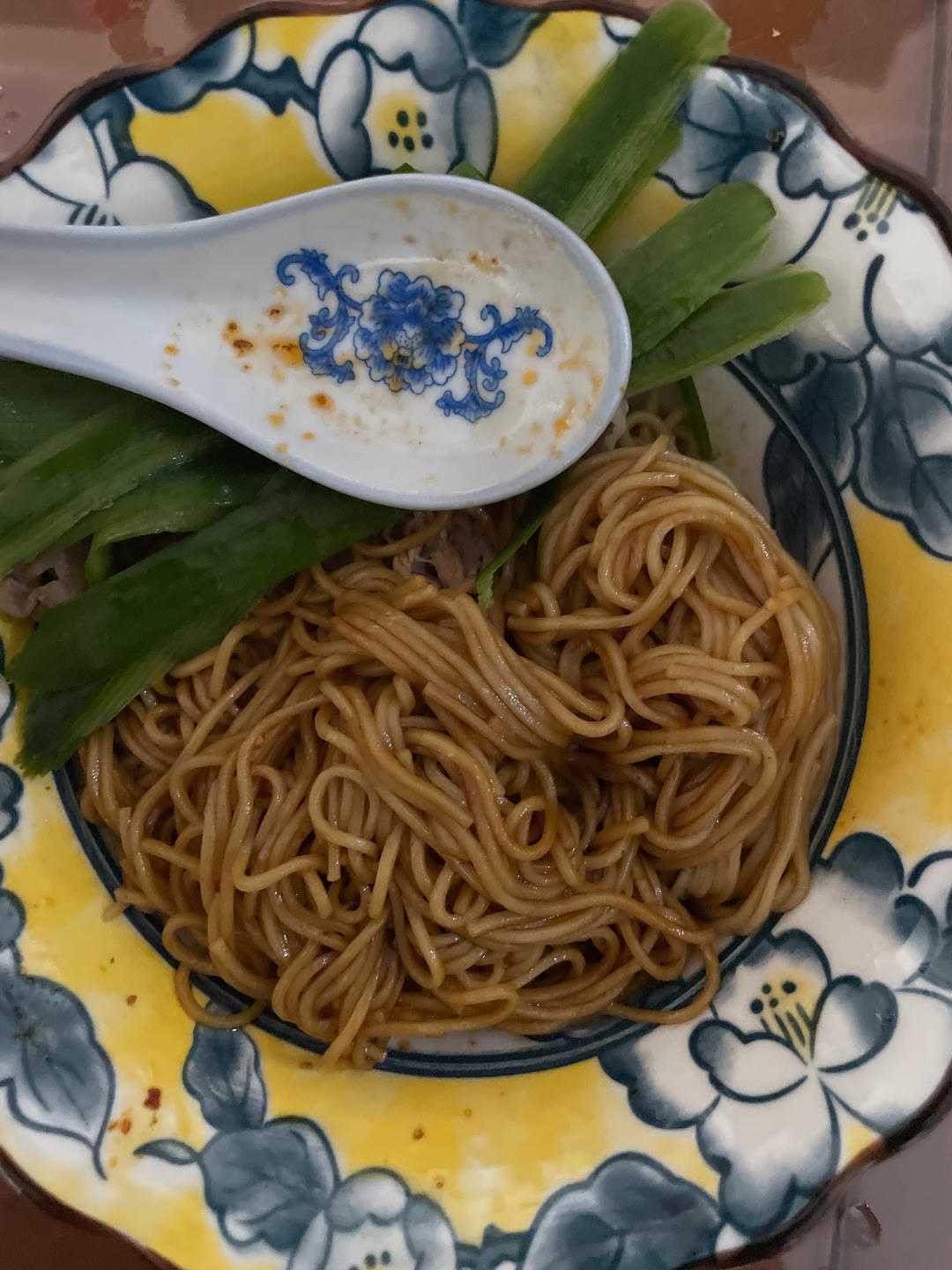 十分钟做好一盘开胃凉拌面～太好吃啦