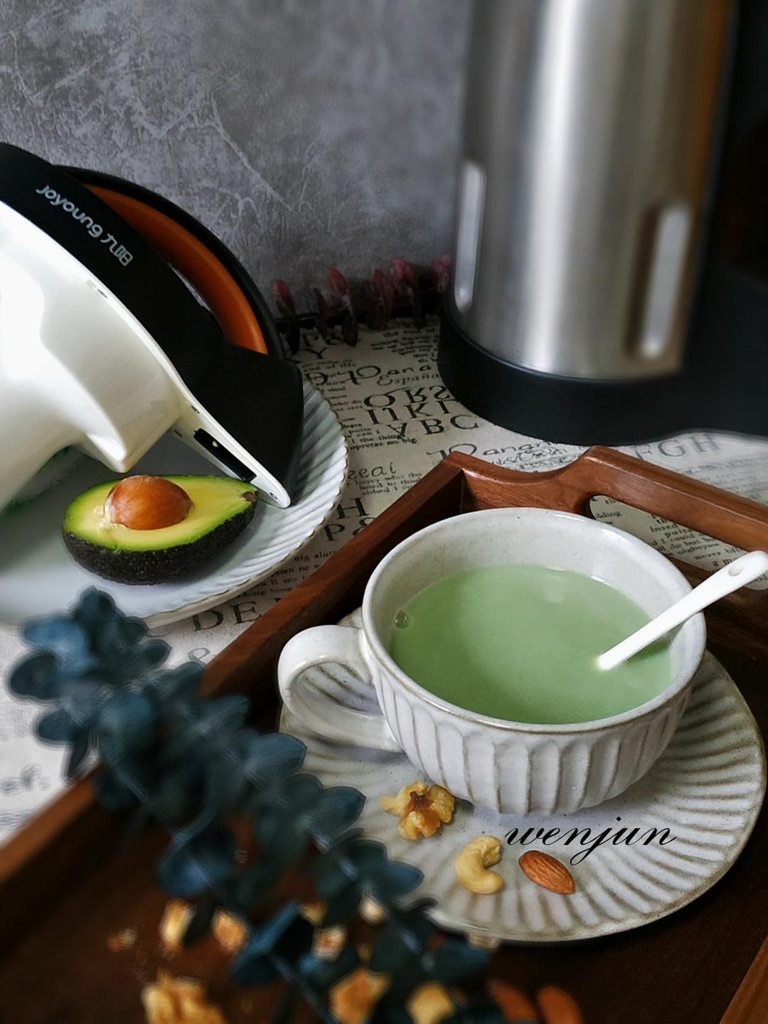 坚果绿色精力汤