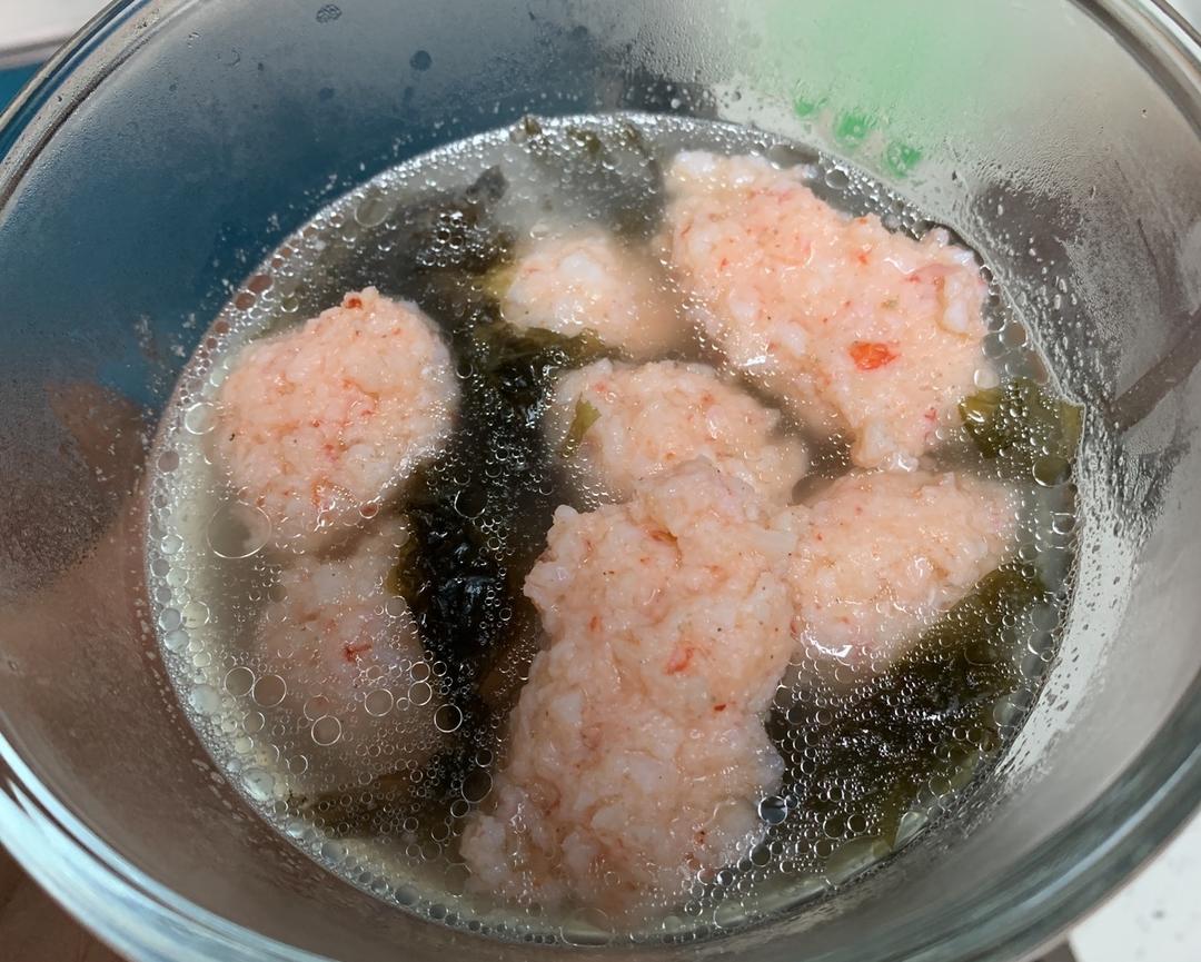 制作Q弹虾滑🤡“紫菜虾🦐滑汤”