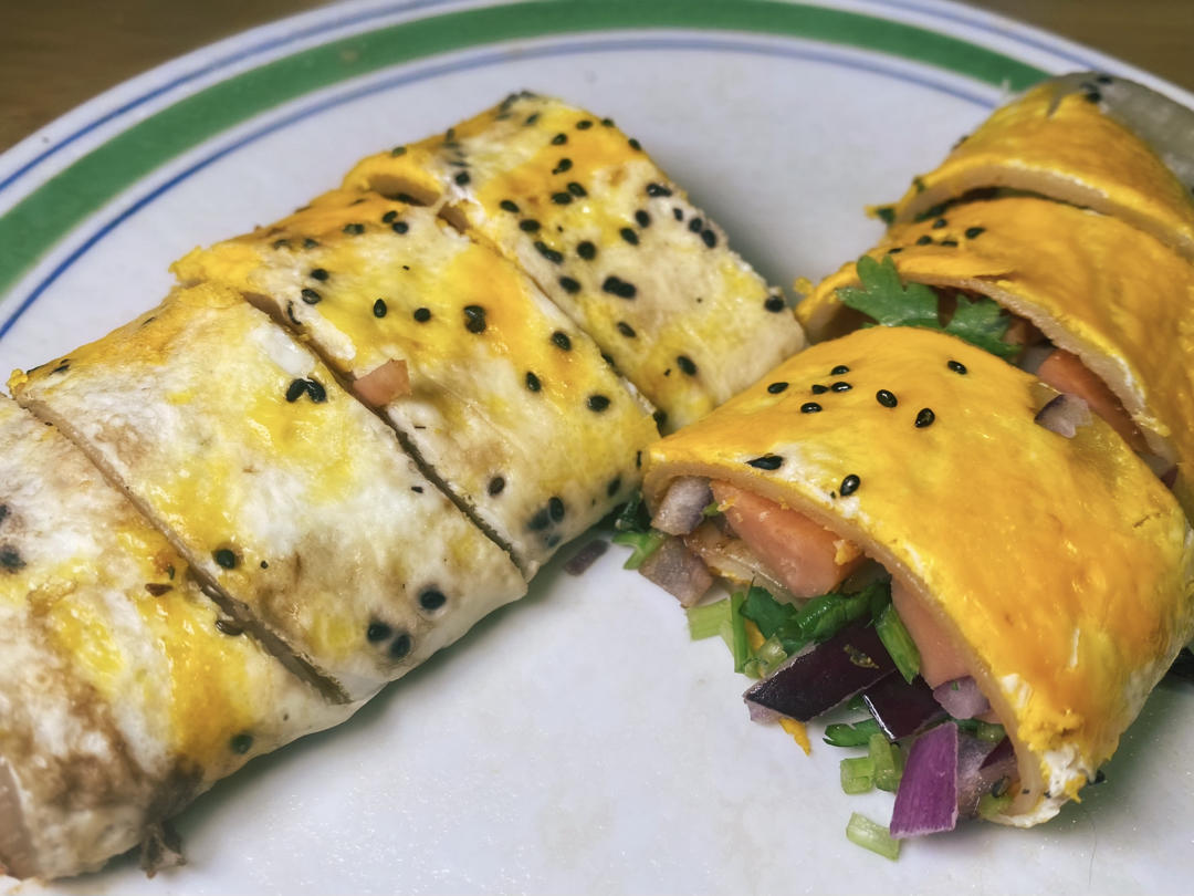 【东北烤冷面】热乎乎的烤冷面，8元吃饱真划算！