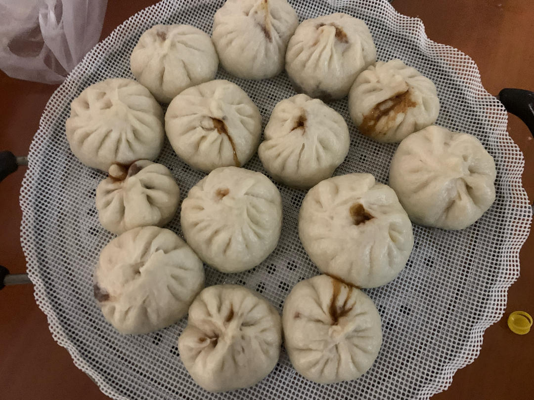 小笼包（秒杀市面上小笼包店的做法）