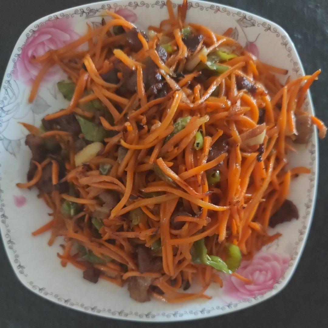 超级下饭胡萝卜丝炒肉