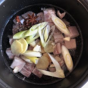 清炖电饭锅羊腩萝卜的做法 步骤2