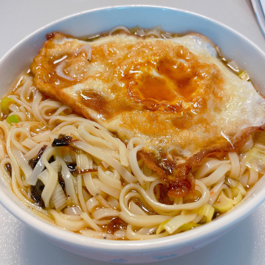 早餐来一碗清汤面，色香味俱全！