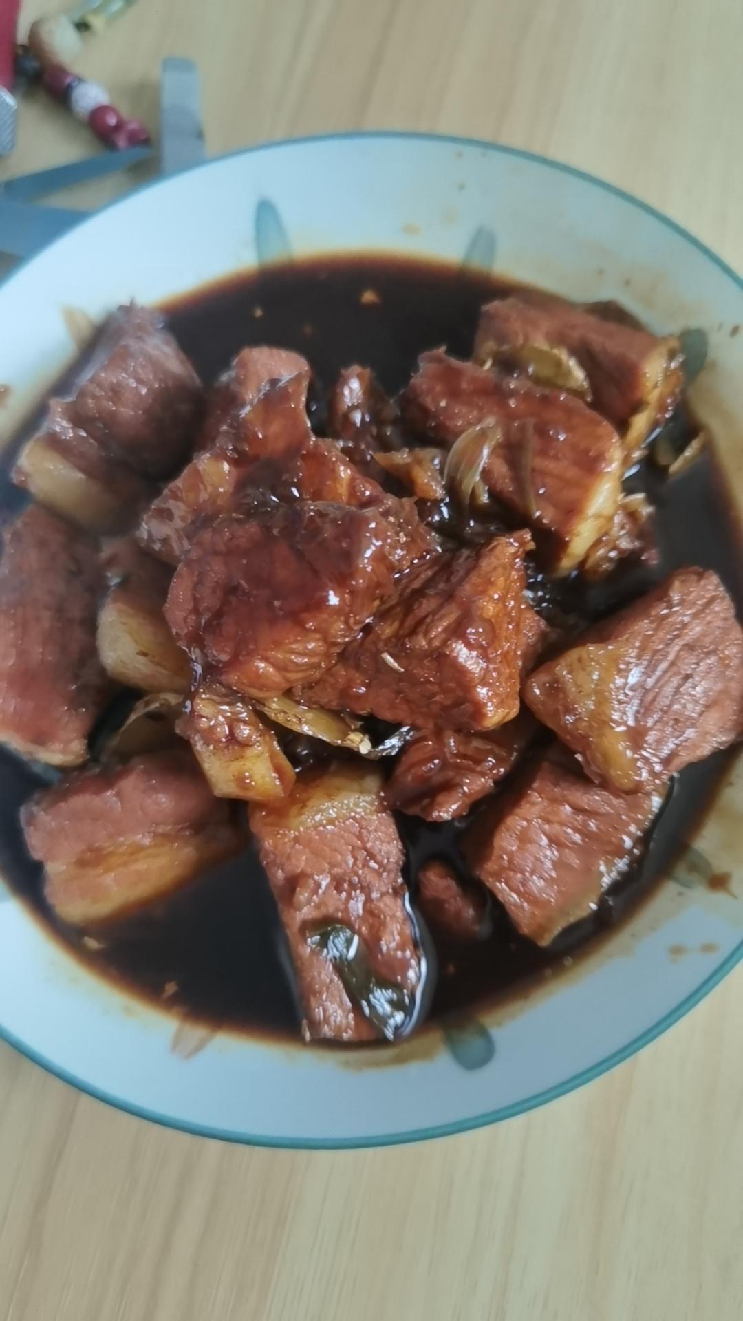 家常版的红烧肉（一点都不腻，软，糯)