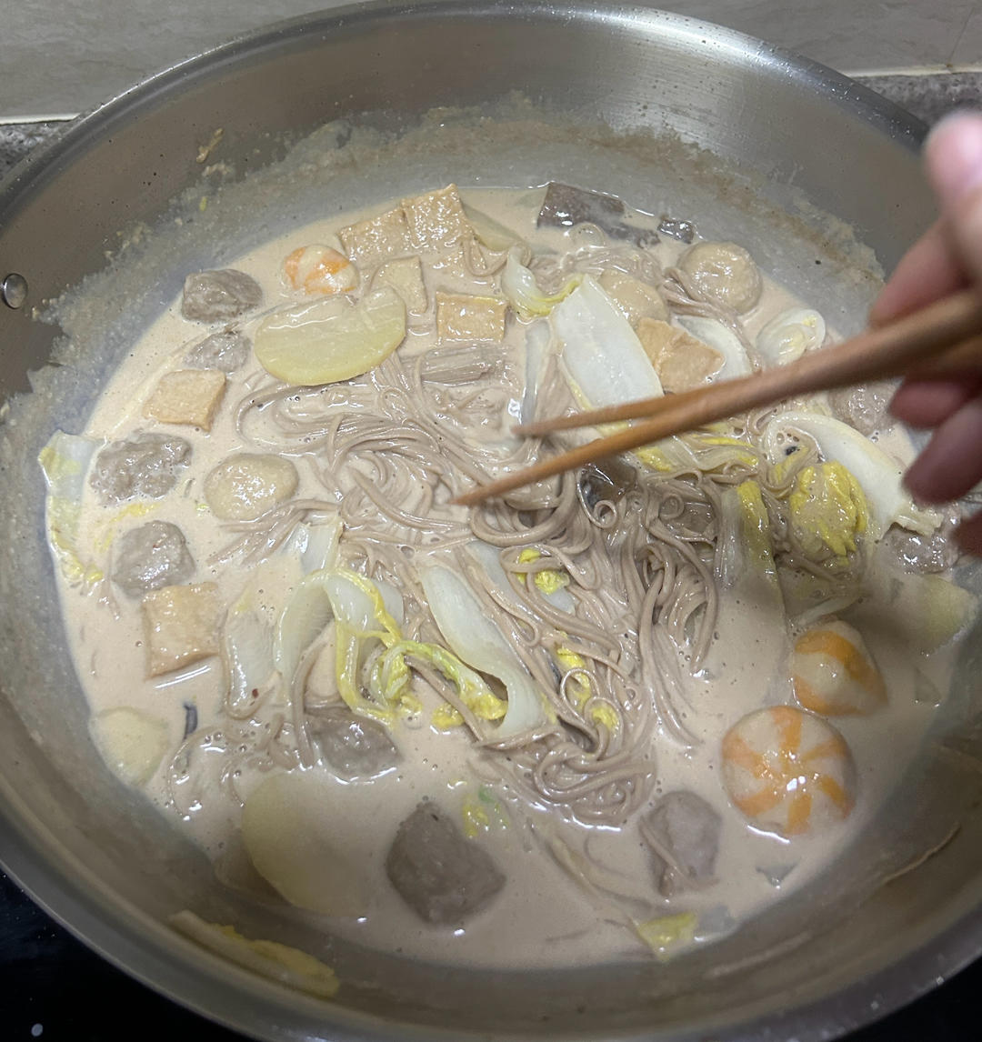 在家自己做的麻辣烫，太香了！！！